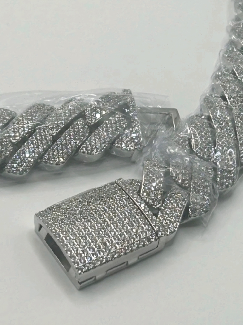 Iced Out 23 CT MOISSANITE Cuban Link Prong Chain Necklace 24mm / 24" Long - Picture 5 of 12